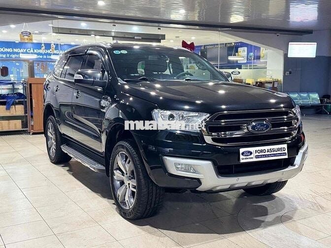 Everest Titanium 2.2L Rất Đẹp Bán Tại Hãng Ford