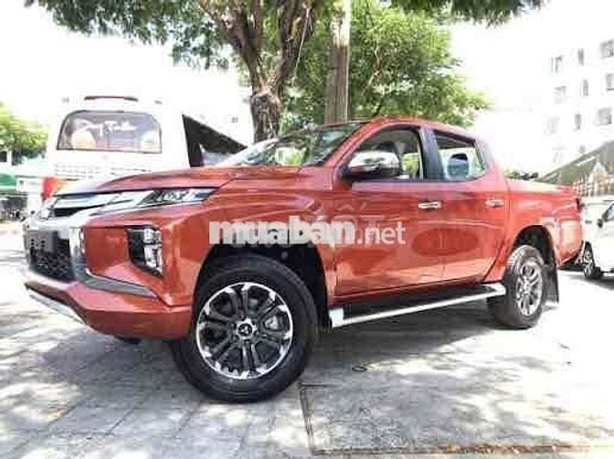 Mitsubishi Triton 2020 4x2 AT Mivec Premium - 7000