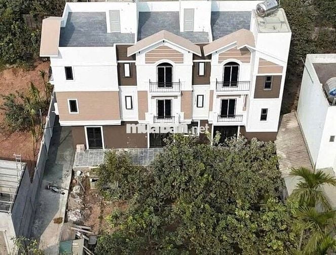 Nhà 4T*43m2 lô góc-ngõ thông ô tô đỗ cửa-Sát ĐL Thăng Long-Giá 4,35 tỷ