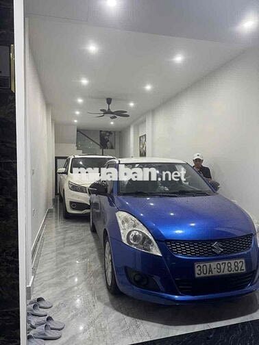NHÀ ĐẸP LẠC LONG QUÂN  – Ô TÔ TRÁNH – VỈA HÈ RỘNG– GẦN TÂY HỒ