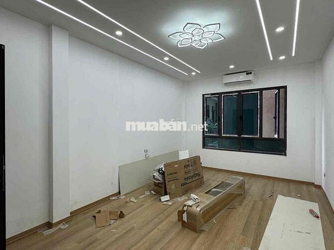 Lô Góc Tây Hồ 45m2 - 6 Tầng Thang Máy - Ô Tô - Ngõ Thông - Giá 9,8 Tỷ
