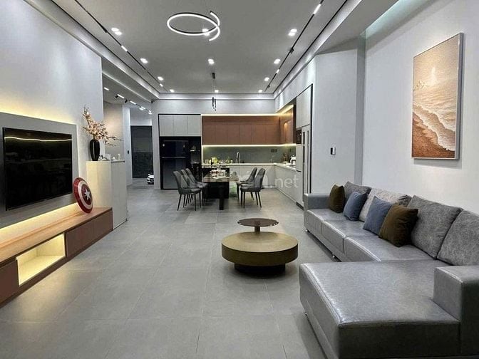 Nhà đẹp ngay Nguyễn Thượng Hiền giá 4tỷ460,70m2 HXH SHR gần trường họ