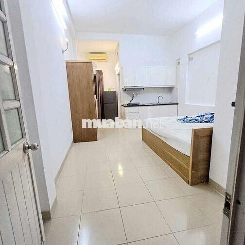 Căn Hộ 32m2 Cửa Sổ Rộng, Có ánh Sáng _ Chỉ Tính Điện và nước, Quận 1