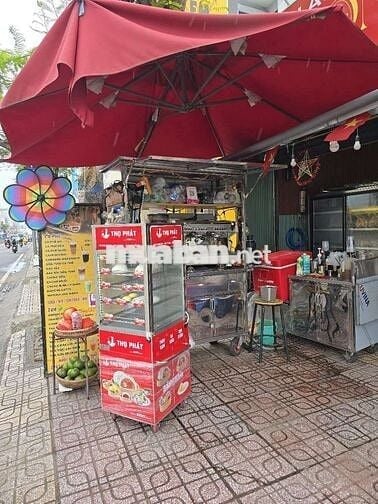Cần Sang lại mặt bằng và cả xe cafe pha máy đang hoạt động tốt