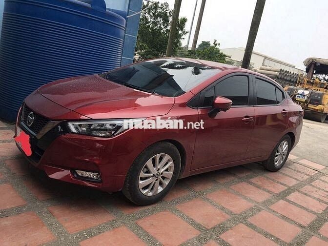 Ô tô Nissan Almera 2022 màu đỏ, số tự động