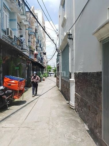 Bán nhà HXH cách MT Bùi Văn Ngữ khoảng 50m. DT 5,85x11.4m 2Pn 2WC