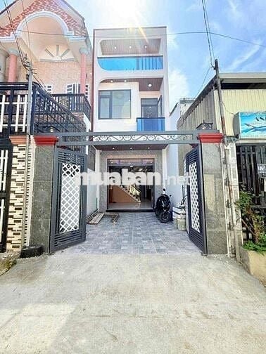 bán nhà 1 lầu 1 trệt. sân xe hơi 7 chổ. p dĩ an
