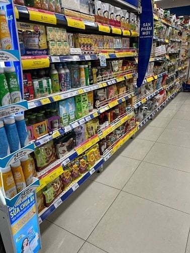 CỬA HÀNG CẦNTUYỂN GẤP NHÂN VIÊN TƯ V