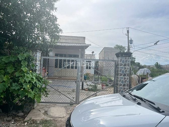 293m2 Nhà và đất đường nhựa, gần KCN Phước Đông. 1,7 tỷ 