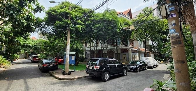 BÁN GẤP NHÀ KHU COMPUND CAO CẤP ĐƯỜNG CỘNG HÒA GẦN LỐI VÀO SÂN BAY TSN