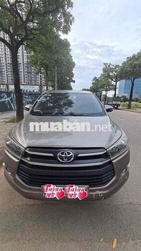 Toyota Innova 2018 2.0E