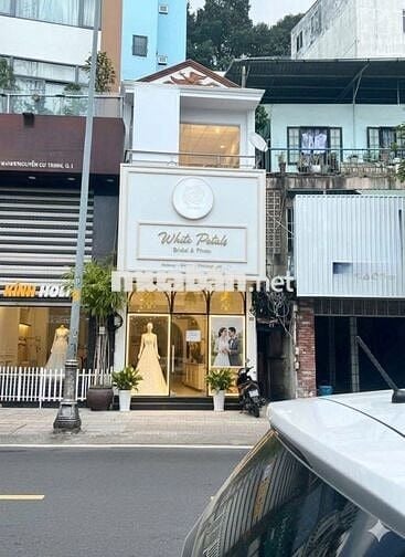 Cho thuê nhà MT Phạm Viết Chánh, NCT, Q1, 4x18m T+2 lầu - 49Tr