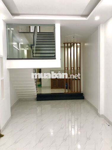 NHÀ MẶT TIỀN 2 TẦNG - 3 PHÒNG NGỦ, ĐƯỜNG VĂN CAO - TP HUẾ