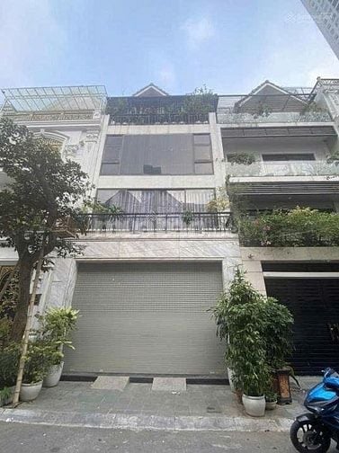 NHÀ NHƯ MỚI MẶT TIỀN PHAN VĂN HÂN NGANG 5M GIÁ 32 TRIỆU