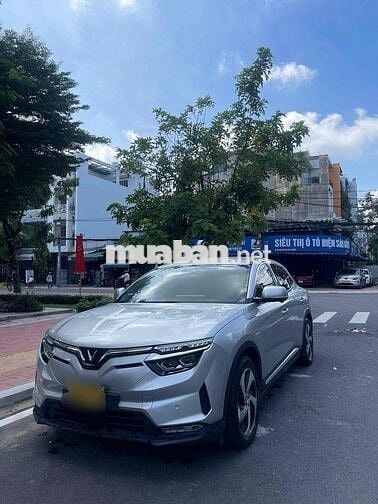 VF8 áp TXĐĐ đã bao gồm pin