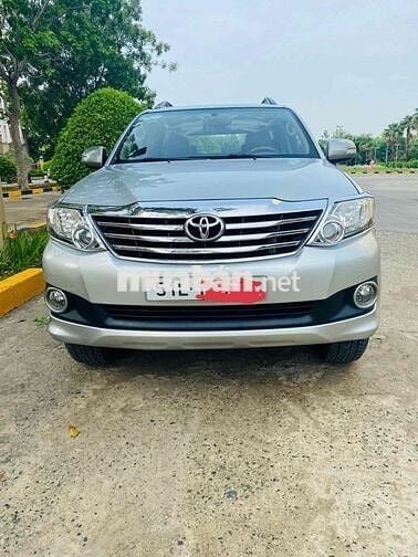 Toyota Fortuner 2014 2.7V 4x2 - 90000 km