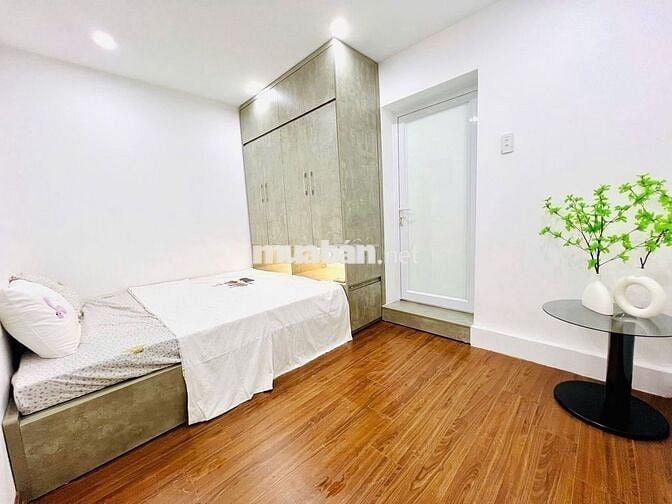 Bán nhà tập thể nhỉnh 4 tỷ, gồm 3 ngủ, phố Minh Khai, HÀ Nội