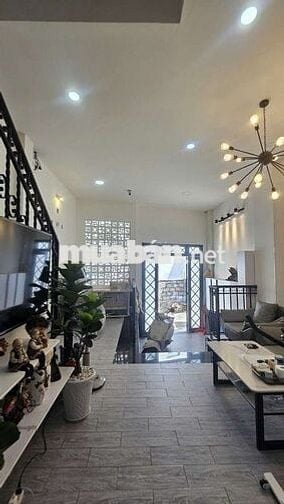 Nhà đẹp trung tâm Phước Hải Nha Trang 4,1 tỷ
