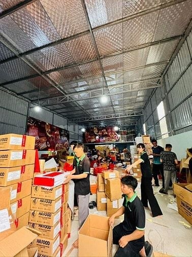 CẦN 02 NGƯỜI PHỤ KHO TẠI BÌNH TÂN