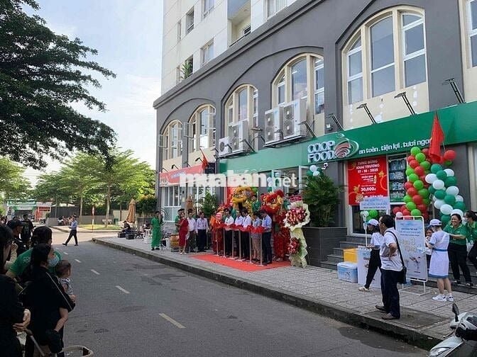 CẦN BÁN CĂN NHÀ RẤT MỚI. ĐẦY ĐỦ NỘI THẤT. LH XEM NHÀ !