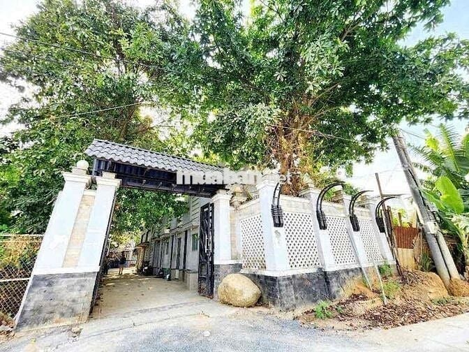 Cho thuê biệt thự 1200m2, kdc Bửu Long, Biên Hoà