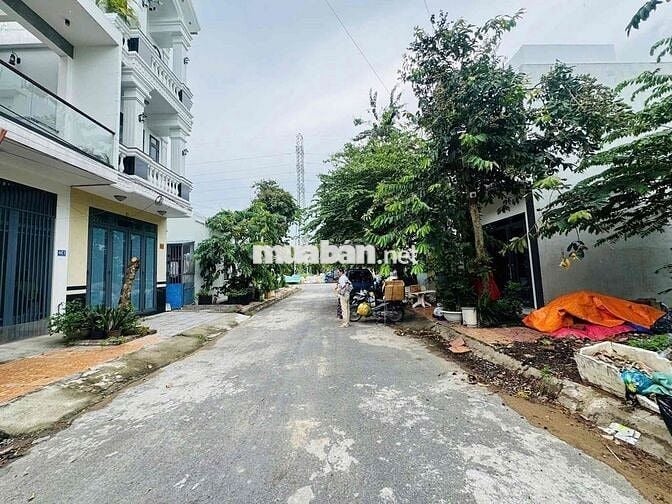 nền 4m x 17 kdc phú an. giá 1 tỷ 950tr