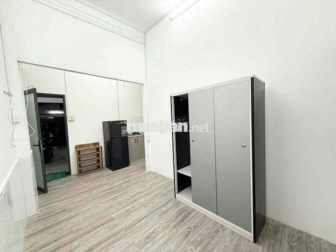 🆘🚨Cho thuê căn 2PN + 1PK, máy giặt riêng, gần trường UTH, ngoại thương