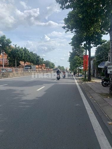 Nhà trệt lầu Mặt Tiền đường Phạm Văn Đồng Thủ Đức sổ hồng riêng 3,2 tỷ