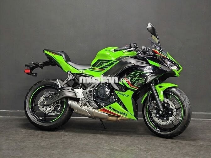 NINJA 650 CHẠY LƯỚT 41KM BẢO HÀNH 02 NĂM CHƯA ĐKBS