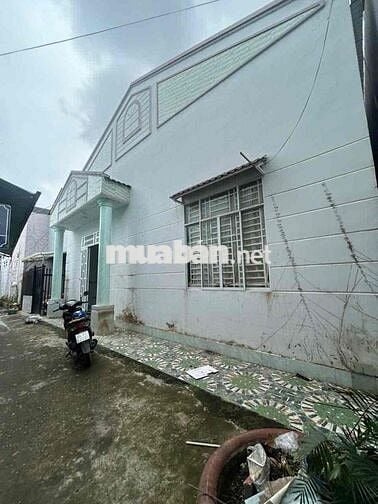 Nhà sieu rong 4 phòng Hẻm 30/4 giá tốt