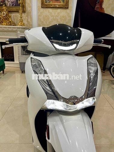 XE MÁY 68 - Honda SH 125 Cbs 2022 Trắng Lướt