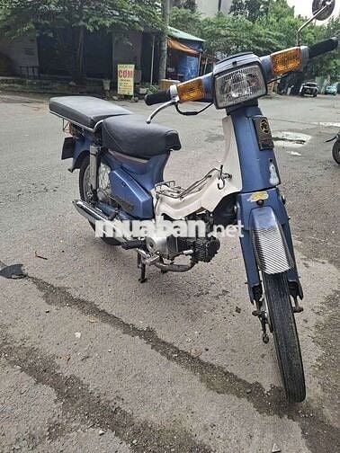 Honda cub 50cc giấy tờ đầy đủ. Máy zin êm