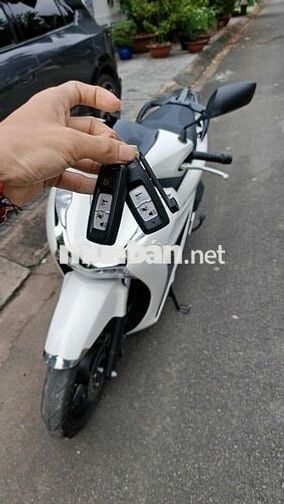 Bán Sh 125i 2023 CBS lướt, xe dán full keo