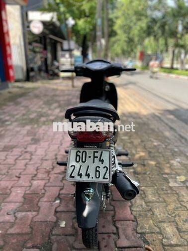 Xe máy Honda Wave Alpha màu đen nhám 2022