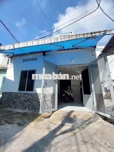 Nhà nguyên căn điện nước chính 1pn