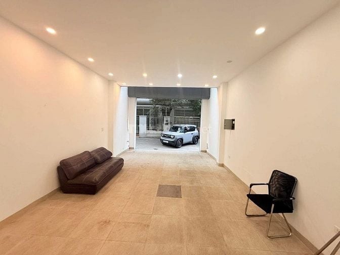Bán nhà phân lô phố Xuân Là, Q Tây Hồ, 96m2, 6 tầng, MT 5m, thang máy