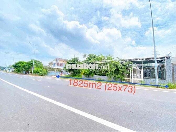 Bán đất 3 mặt tiền tỉnh lộ 329 đối diện công viên Hoà Hội