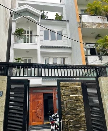 NHÀ NGỘP ( BANK ) 5 TỶ 750 ĐƯỜNG CÁCH MẠNG THÁNG 8 QUẬN 10 - DT 79.5M2