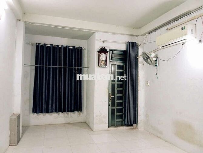 Cho thuê phòng 40m2 có ban công, nội thất đầy đủ