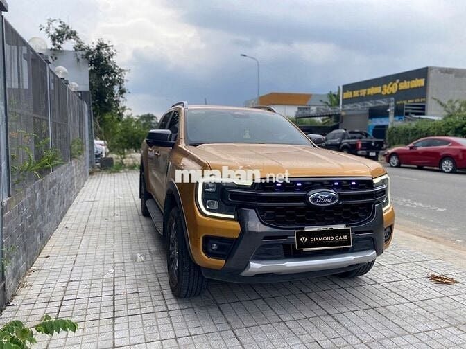 Ford Ranger 2023 Wildtrak chỉ mới 28000 km