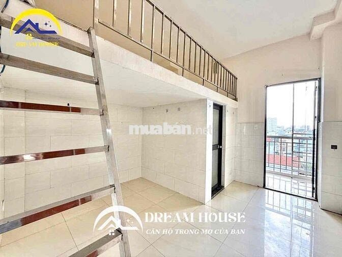 DUPLEX BAN CÔNG,CỬA SỔ,GÁC CAO RỘNG,GẦN SÂN BAY , F15 TÂN BÌNH