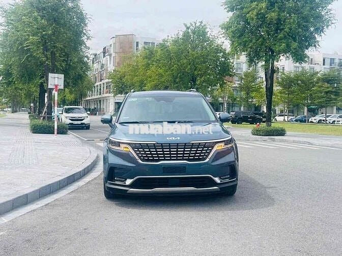 Kia Carnival 2023 Signature 2.2D - 48000 km