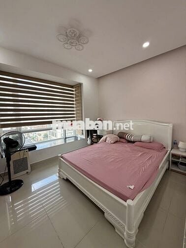 Căn hộ 82m2- 2PN-2WC full nội thất Riverside Residence, Tân Mỹ, TP.HCM
