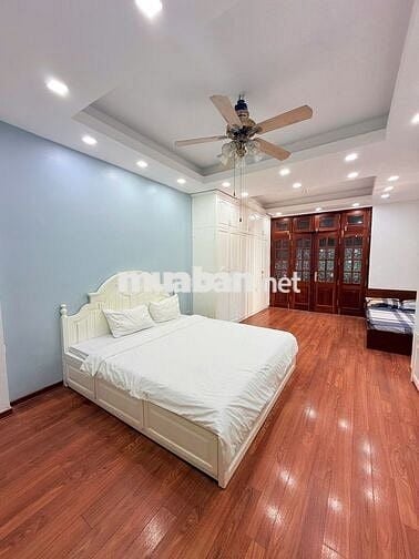 Nhà nguyên căn ngõ 175 ô tô tránh nhau nhà mới sửa đẹp