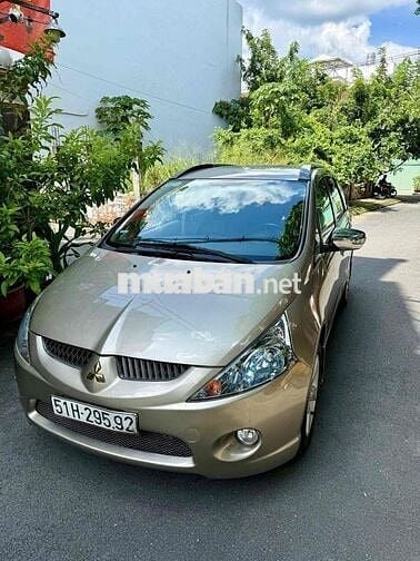 Mitsubishi Grandis 2008 2.4 AT