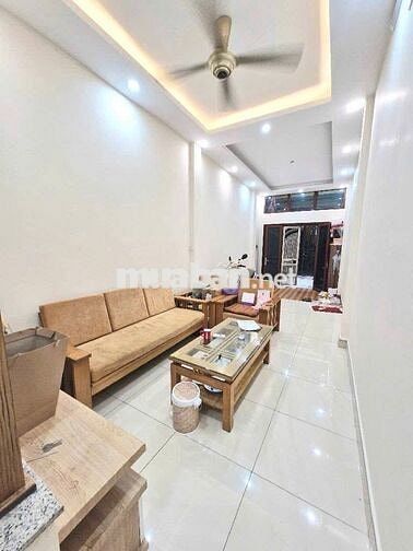 Bán gấp nhà Tô Hiệu Hà Đông, 46m2, gần chợ, trường học,10 tỷ có TL