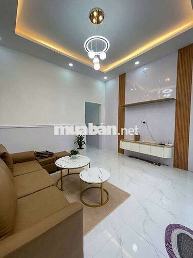 Bán nhà 2 tầng, 4x12, hẻm xe hơi, đường Lê Văn Quới, giá nhỉnh 4 tỷ.