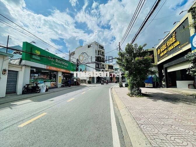 ĐẤT GÓC 2MT- HẺM Ô TÔ - GẦN GA METRO THỦ ĐỨC P. BÌNH THỌ - Ngang~6M