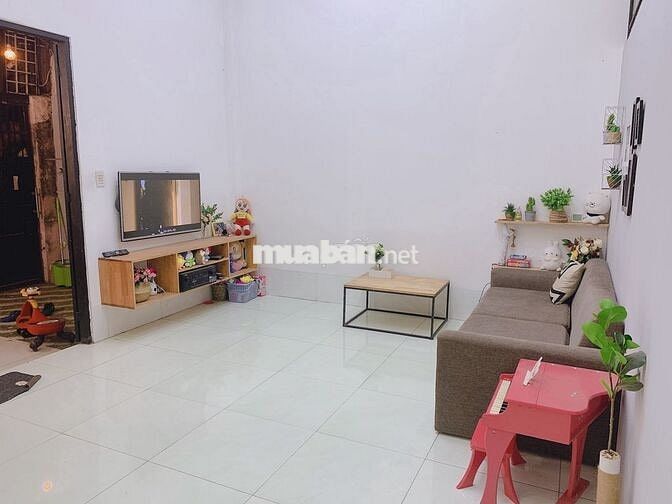 368hbc - nhà hẻm bagac , sân rộng , giá tốt