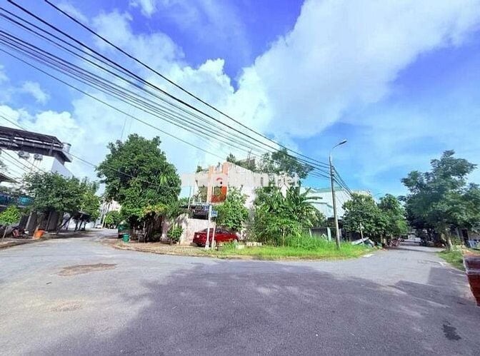 Lô góc 2 mặt tiền Ngô Thì Trí view công viên